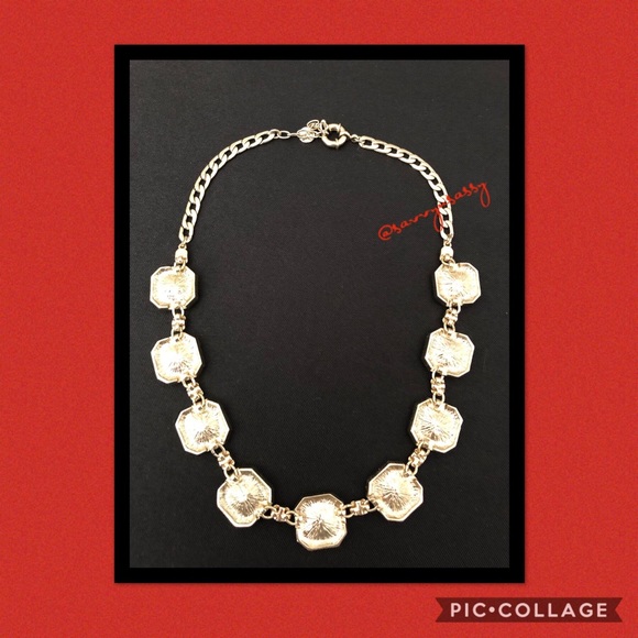 Talbots necklace - Picture 2 of 3